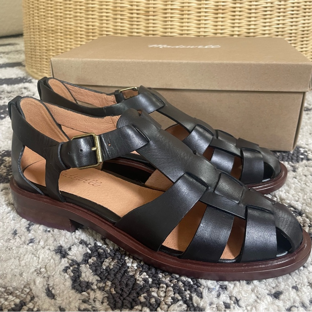NWT Madewell Black Fisherman Sandal — Size 7